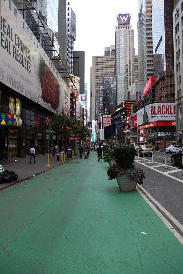 Broadway - Grüner Rad- und Fußweg